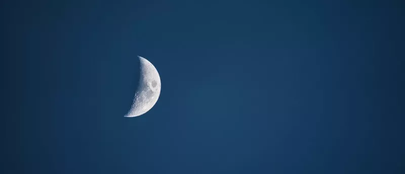 crescent-moon-at-dusk-jpeg